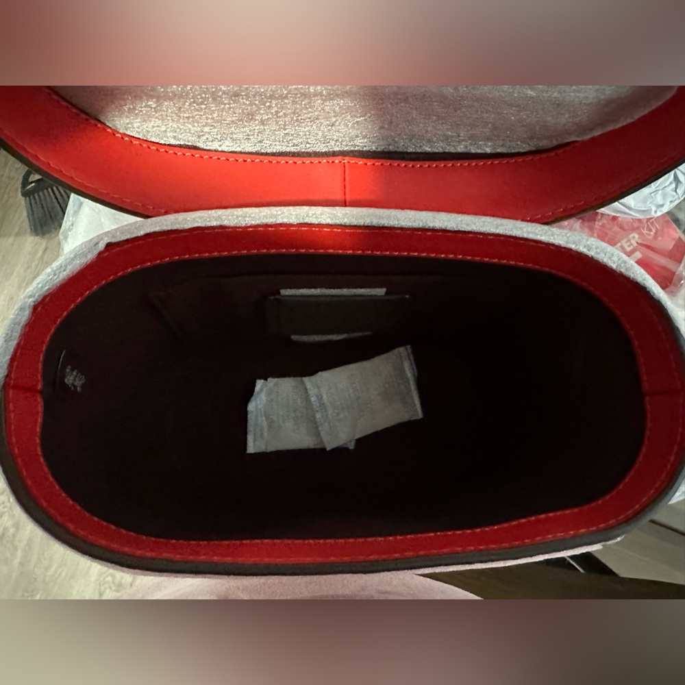 Coach - Picture 2 of 2